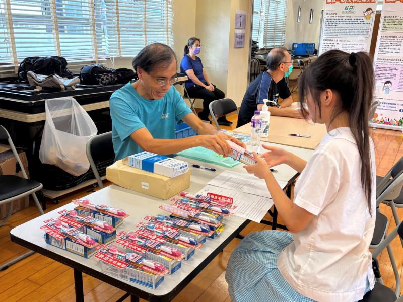 到校中學生護齒活動