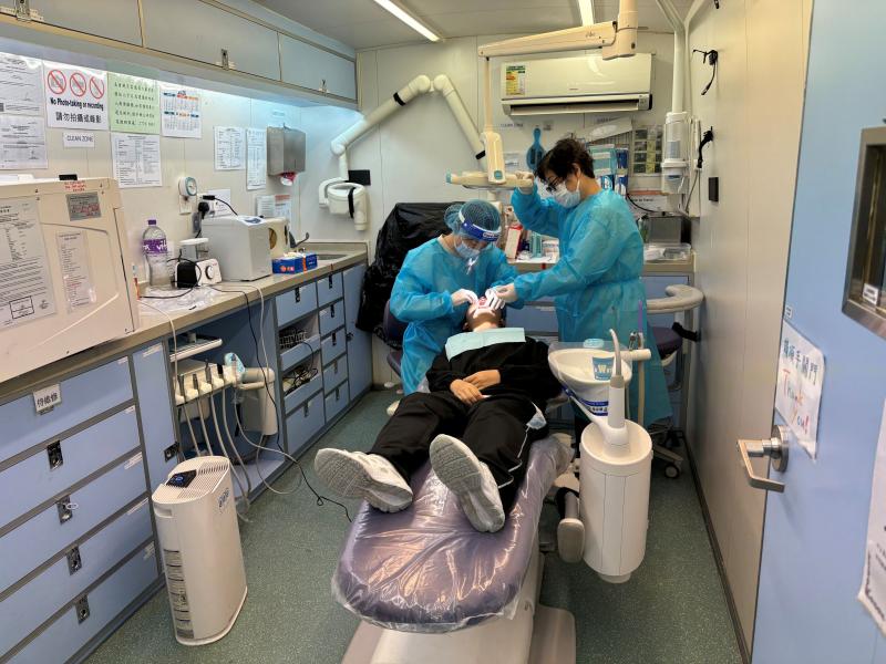 到校中學生護齒活動（嘉諾撒培德書院）