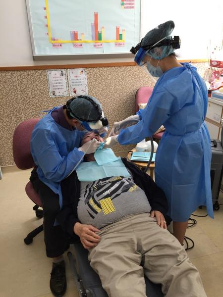 Outreach dental team provides oral care to the elders at residential care homes